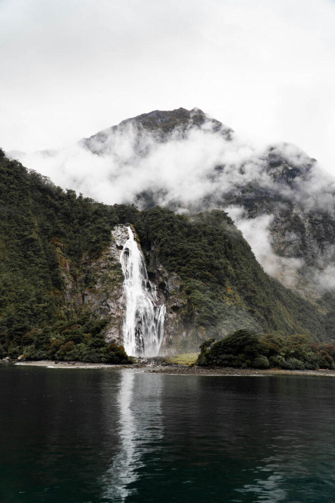 Lady bowen waterfall nowa zelandia